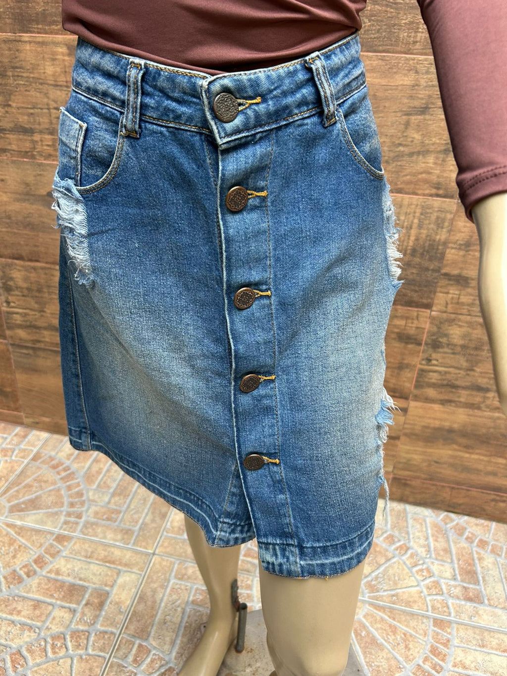 Saia Jeans Botões Frontais - TAM 40