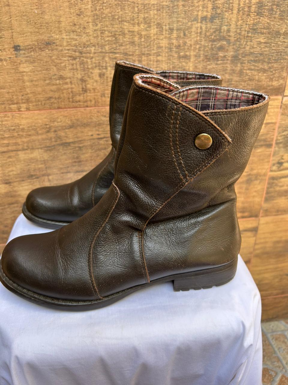 Bota Parabelle em Couro Legítimo – Nr. 37