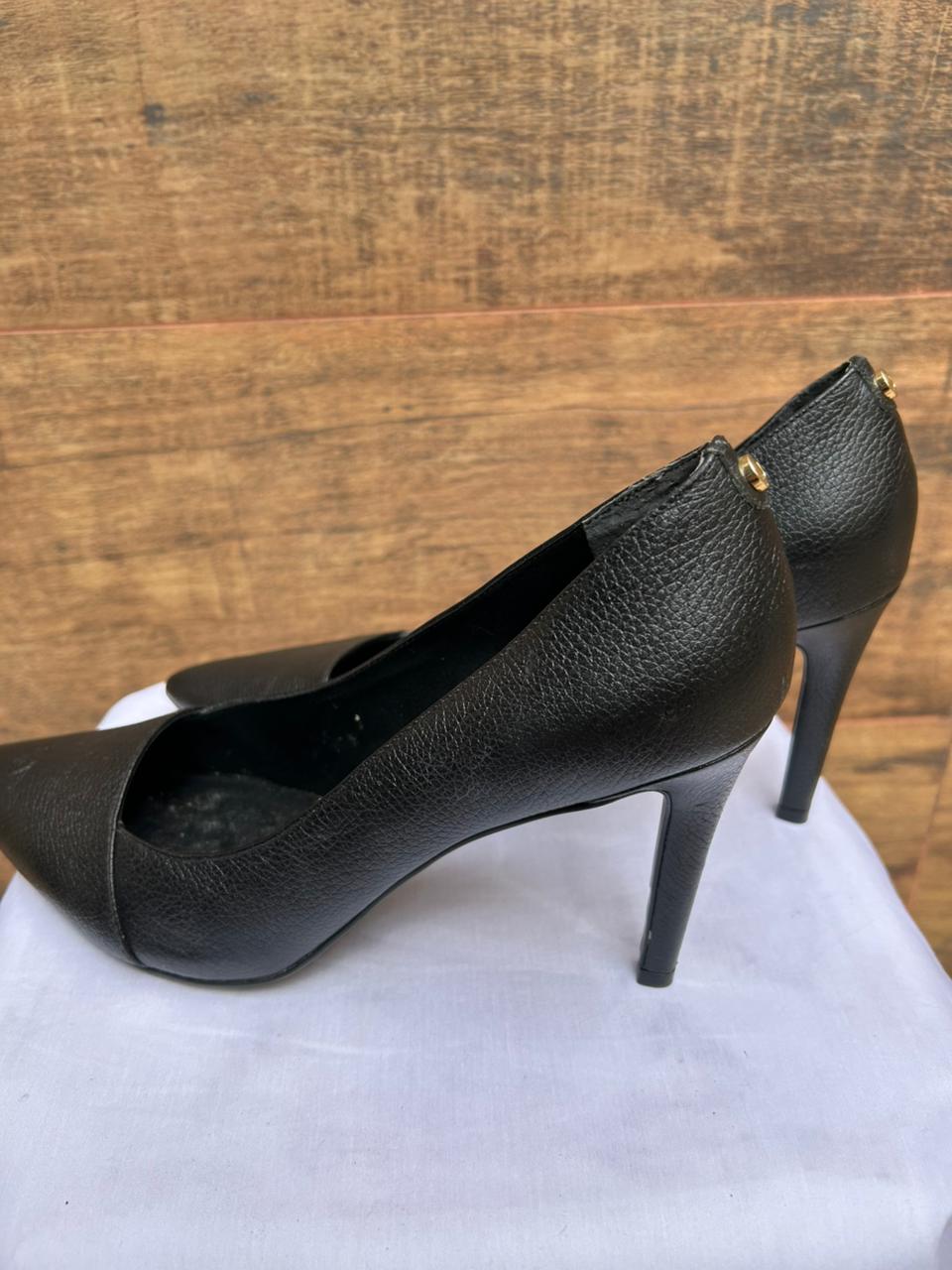 Scarpin Jorge Bischoff – Elegância com Personalidade - Nr 39