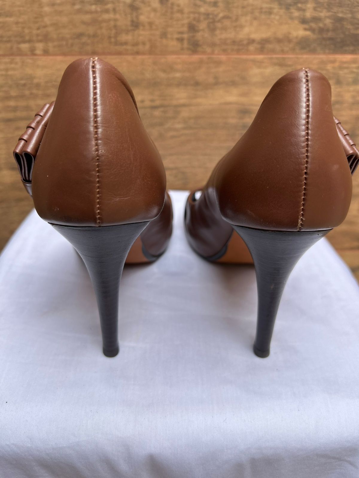 Peep Toe Werner Marrom – Charme e Delicadeza - Nr 38